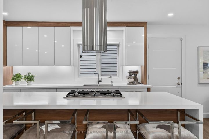 Photo 15 at 53 Sumner Heights Drive, Bayview Village, Toronto