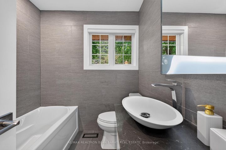 Photo 22 at 53 Sumner Heights Drive, Bayview Village, Toronto