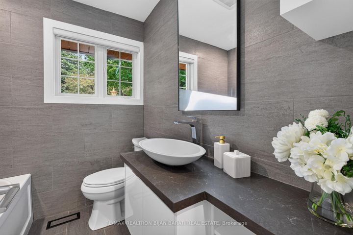 Photo 23 at 53 Sumner Heights Drive, Bayview Village, Toronto