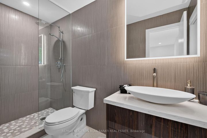 Photo 27 at 53 Sumner Heights Drive, Bayview Village, Toronto