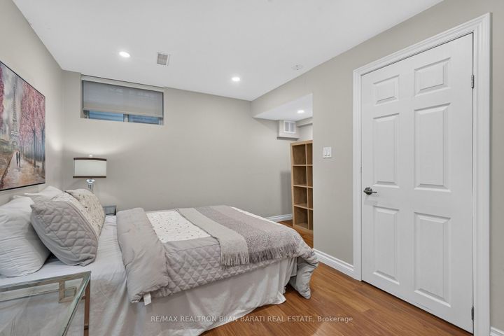 Photo 36 at 53 Sumner Heights Drive, Bayview Village, Toronto