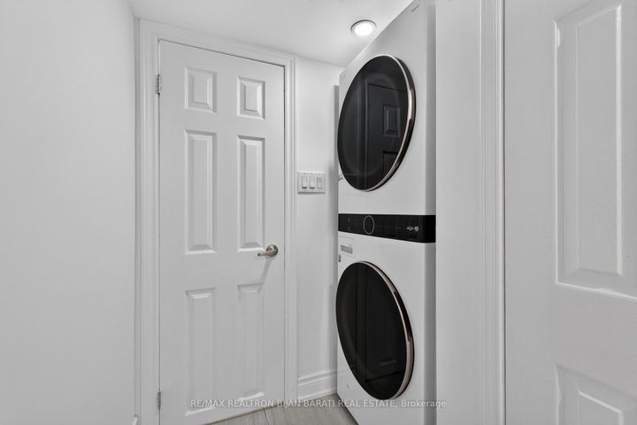 Photo 39 at 53 Sumner Heights Drive, Bayview Village, Toronto