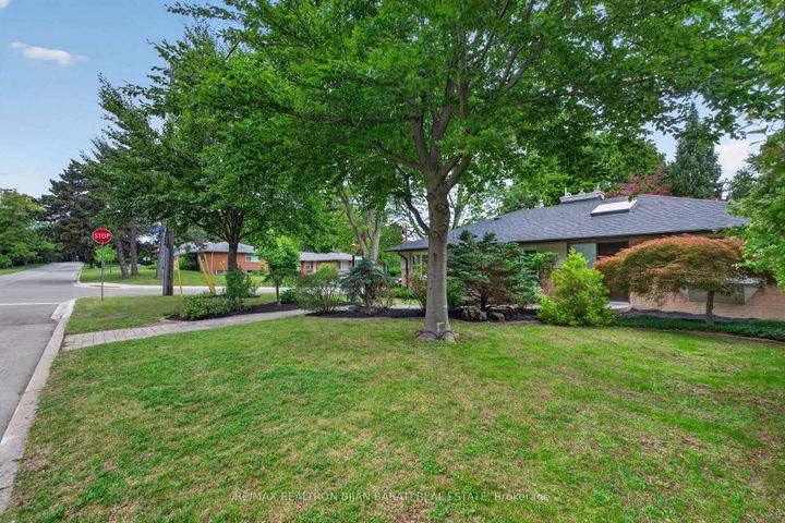 Photo 43 at 53 Sumner Heights Drive, Bayview Village, Toronto