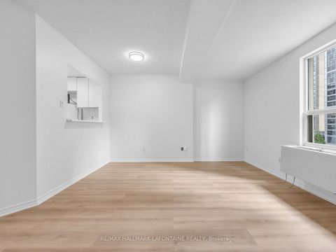 Photo 14 at 504 - 88 Charles Street E, Yonge Corridor, Toronto