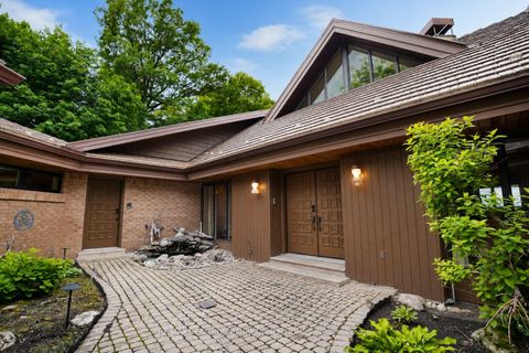 Photo 6 at 700 Lake Drive N, Historic Lakeshore Communities, Georgina