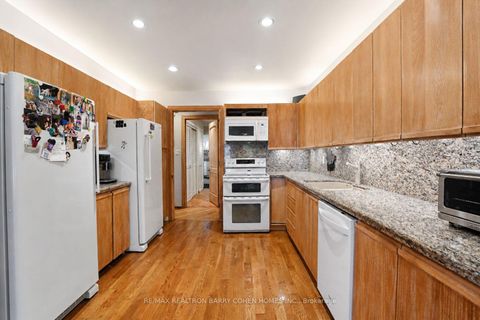 Photo 15 at 700 Lake Drive N, Historic Lakeshore Communities, Georgina