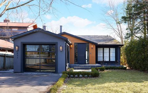 Photo 1 at 627 Lakelands Avenue, Alcona, Innisfil