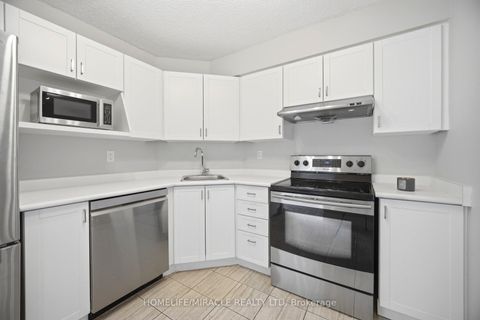 Photo 2 at 707 - 41 Markbrook Lane, Jamestown, Toronto