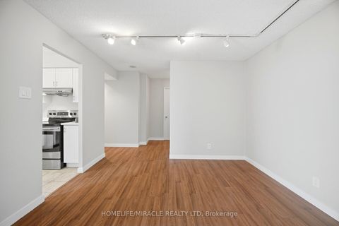 Photo 12 at 707 - 41 Markbrook Lane, Jamestown, Toronto