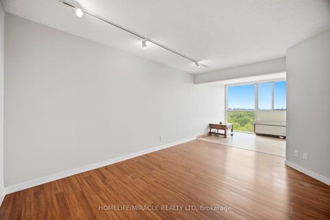 Photo 14 at 707 - 41 Markbrook Lane, Jamestown, Toronto