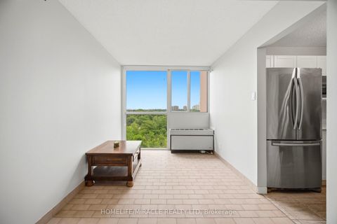 Photo 17 at 707 - 41 Markbrook Lane, Jamestown, Toronto