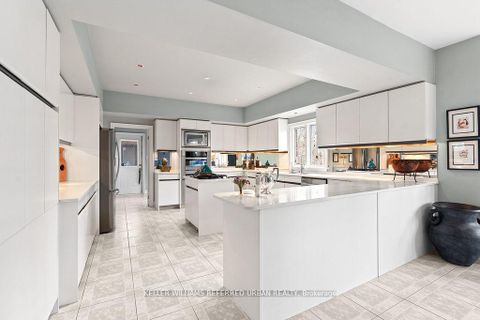 Photo 11 at 194 Sherwood Place, Central Newmarket, Newmarket