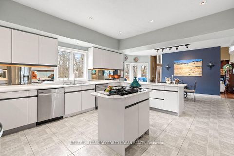 Photo 12 at 194 Sherwood Place, Central Newmarket, Newmarket