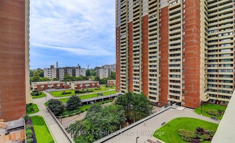 Photo 1 at 906 - 3 Massey Square, Crescent Town, Toronto