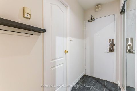 Photo 3 at 2108 - 40 Homewood Avenue, South St. James Town, Toronto