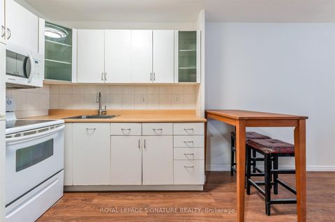 Photo 4 at 2108 - 40 Homewood Avenue, South St. James Town, Toronto