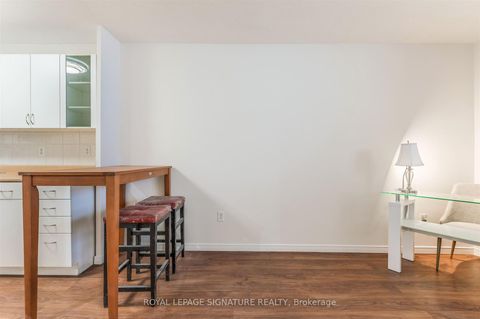 Photo 17 at 2108 - 40 Homewood Avenue, South St. James Town, Toronto