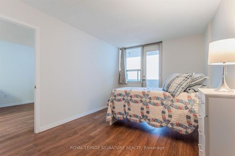 Photo 20 at 2108 - 40 Homewood Avenue, South St. James Town, Toronto