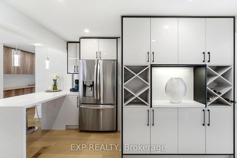 Photo 14 at 32 Farley Circle, Historic Lakeshore Communities, Georgina