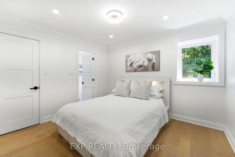Photo 25 at 32 Farley Circle, Historic Lakeshore Communities, Georgina