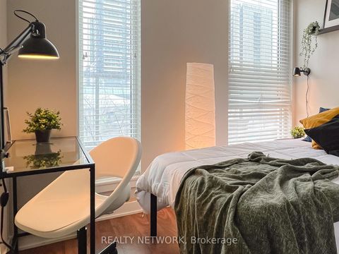 Photo 7 at 210 - 260 Sackville Street, Regent Park, Toronto