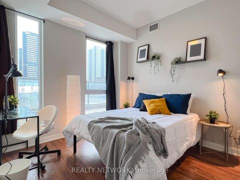 Photo 11 at 210 - 260 Sackville Street, Regent Park, Toronto