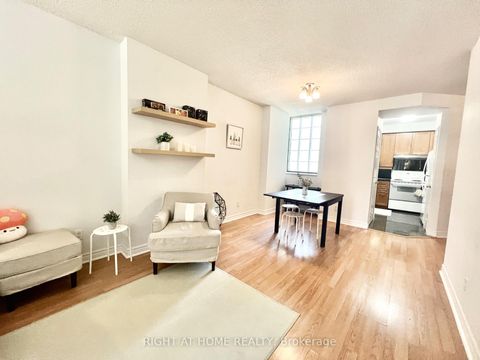 Photo 10 at 1702 - 55 Bloor Street E, Yonge Corridor, Toronto