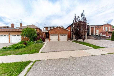 Photo 1 at 154 Oliver Lane, Maple, Vaughan