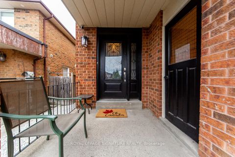 Photo 4 at 154 Oliver Lane, Maple, Vaughan