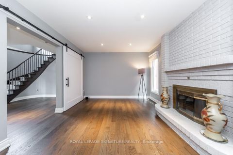 Photo 9 at 154 Oliver Lane, Maple, Vaughan