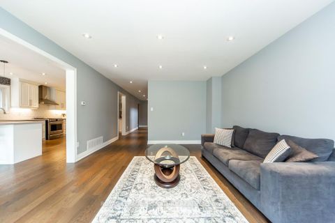 Photo 14 at 154 Oliver Lane, Maple, Vaughan