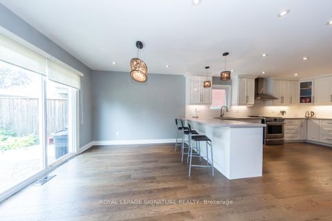 Photo 15 at 154 Oliver Lane, Maple, Vaughan