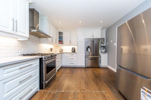 Photo 17 at 154 Oliver Lane, Maple, Vaughan