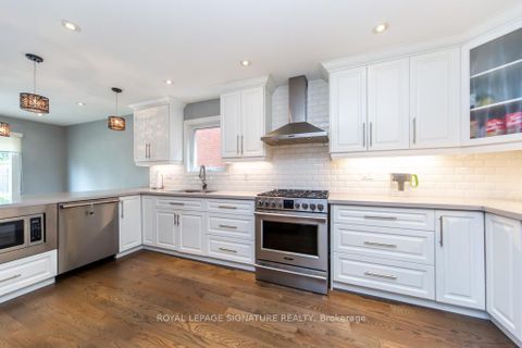 Photo 18 at 154 Oliver Lane, Maple, Vaughan