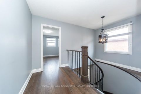 Photo 25 at 154 Oliver Lane, Maple, Vaughan