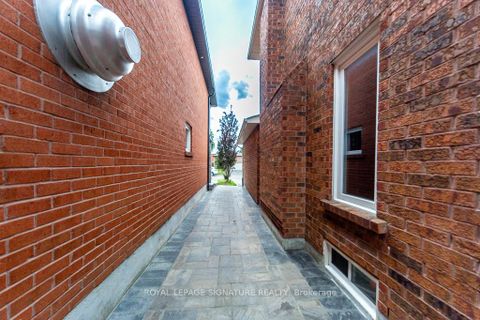 Photo 46 at 154 Oliver Lane, Maple, Vaughan