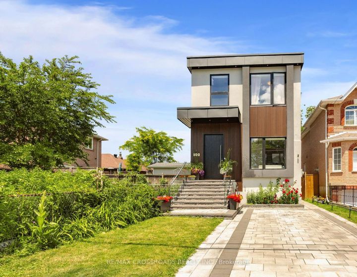 Photo 0 at 10 Hamstead Avenue, Lumsden, Toronto