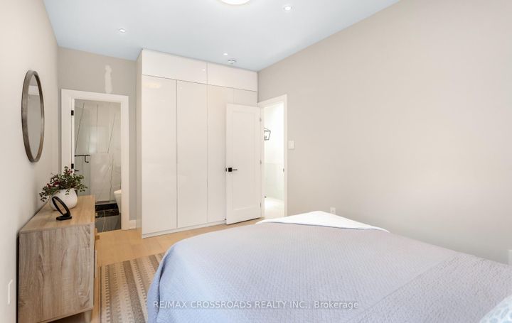 Photo 24 at 10 Hamstead Avenue, Lumsden, Toronto