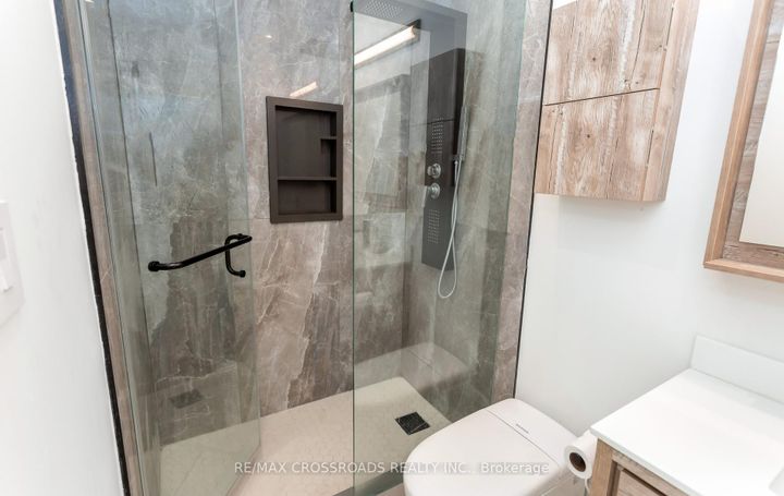 Photo 29 at 10 Hamstead Avenue, Lumsden, Toronto