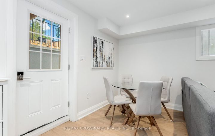 Photo 34 at 10 Hamstead Avenue, Lumsden, Toronto