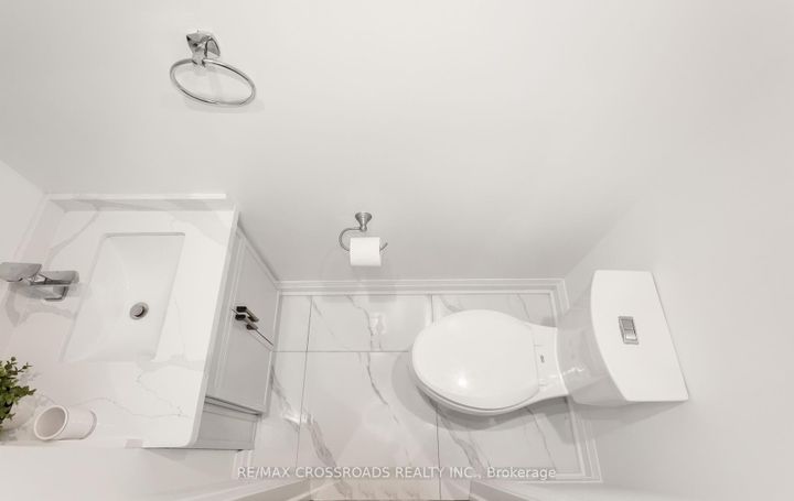 Photo 38 at 10 Hamstead Avenue, Lumsden, Toronto