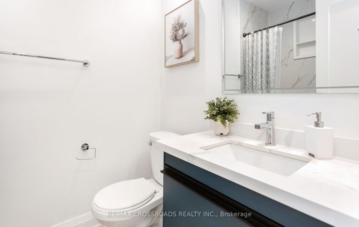 Photo 40 at 10 Hamstead Avenue, Lumsden, Toronto