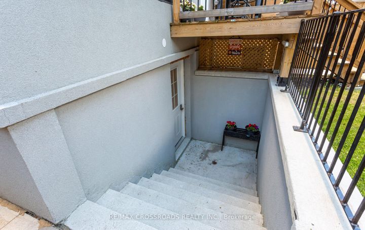 Photo 42 at 10 Hamstead Avenue, Lumsden, Toronto