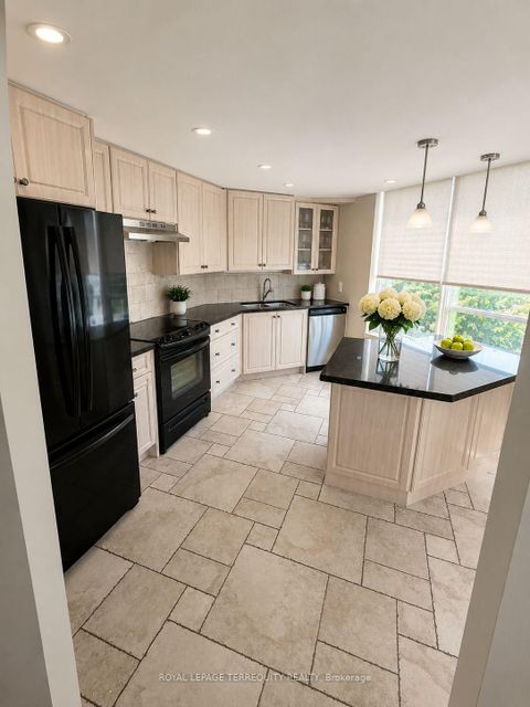 Photo 7 at 1011 - 1101 Steeles Avenue W, Branson, Toronto