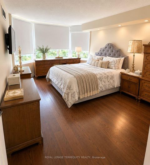 Photo 10 at 1011 - 1101 Steeles Avenue W, Branson, Toronto