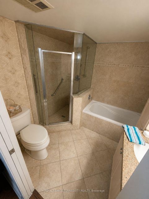 Photo 11 at 1011 - 1101 Steeles Avenue W, Branson, Toronto