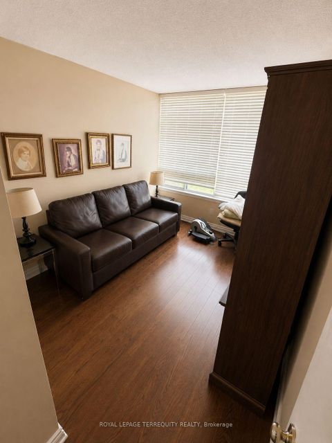 Photo 12 at 1011 - 1101 Steeles Avenue W, Branson, Toronto