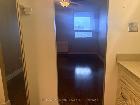 Photo 8 at 1612 - 121 Ling Road, West Hill, Toronto