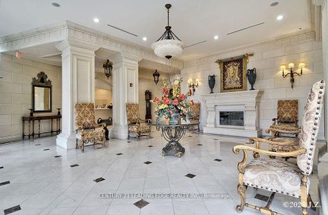 Photo 2 at 911 - 9225 Jane Street, Maple, Vaughan