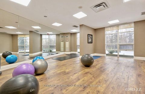 Photo 24 at 911 - 9225 Jane Street, Maple, Vaughan